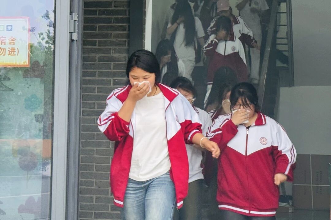 人人讲安全 个个会应急 —— 我校开展 5・12 防灾减灾应急疏散演练活动